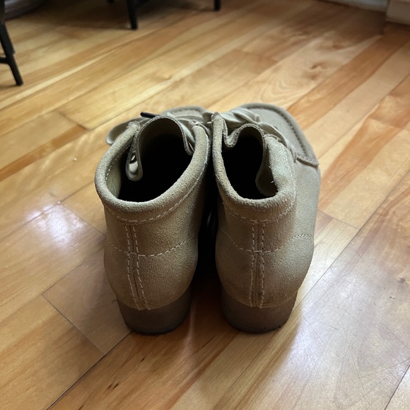 Clarks Wallabees Size US7/37 - Picture 4 of 5